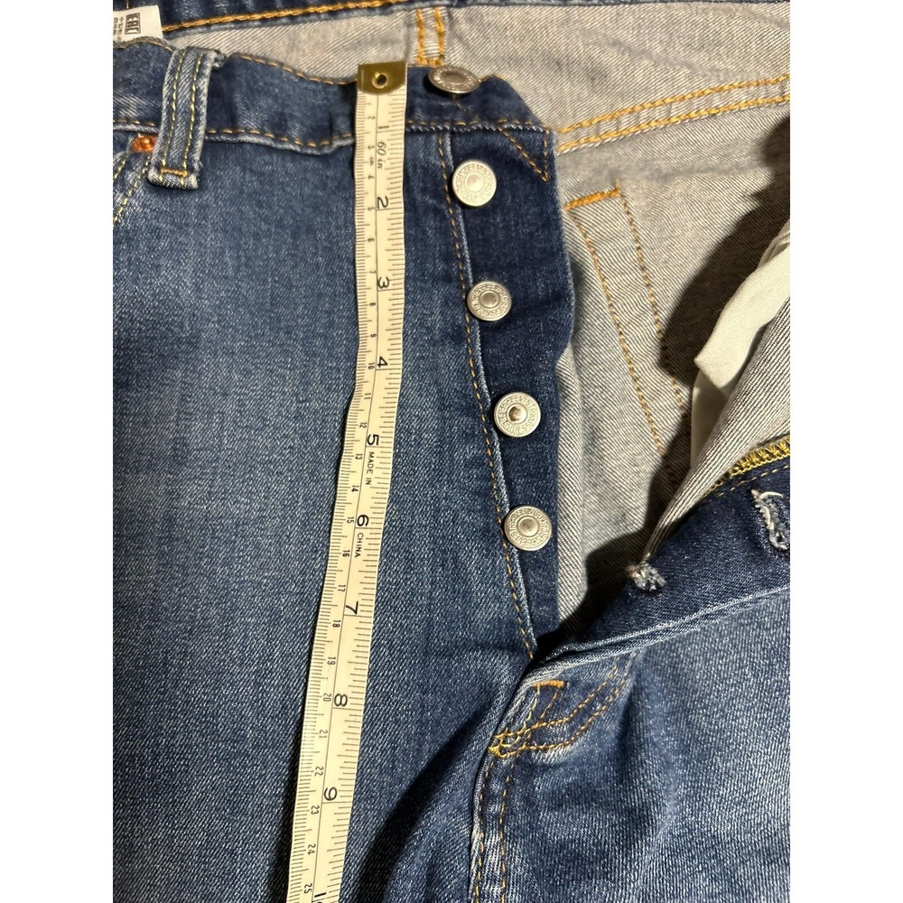 Levis 501 Jeans Mens 36x32 Blue Straight Regular Medium Wash‎ Button Fly. EUC - Picture 4 of 6